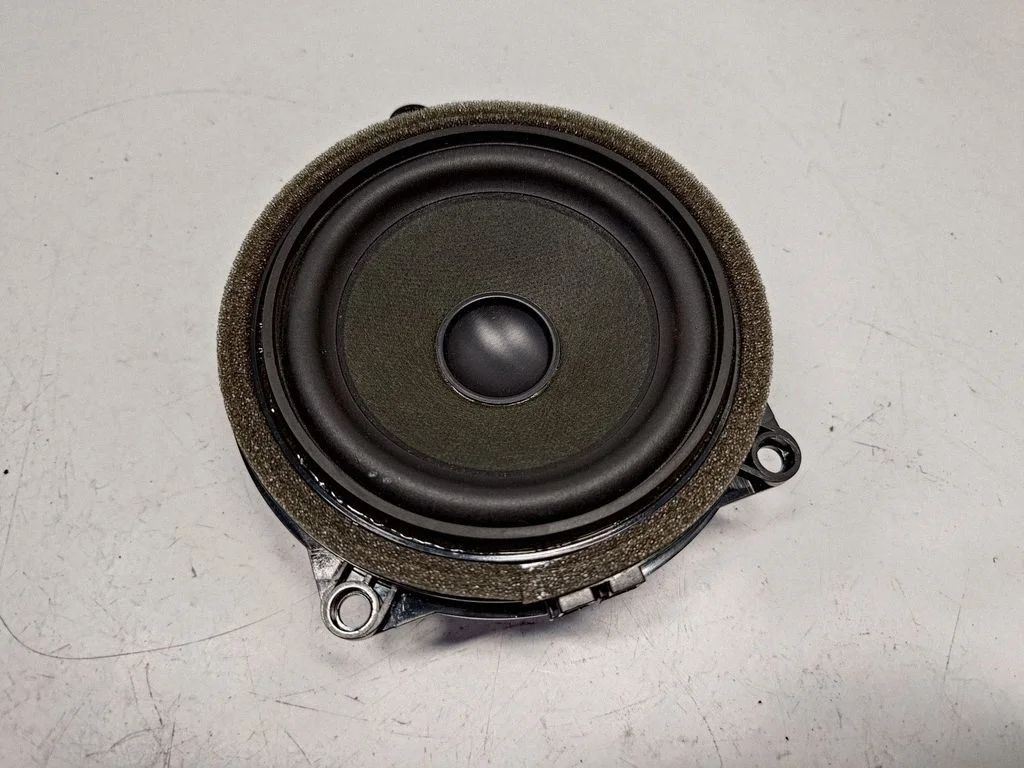 Front door speaker 65139264944