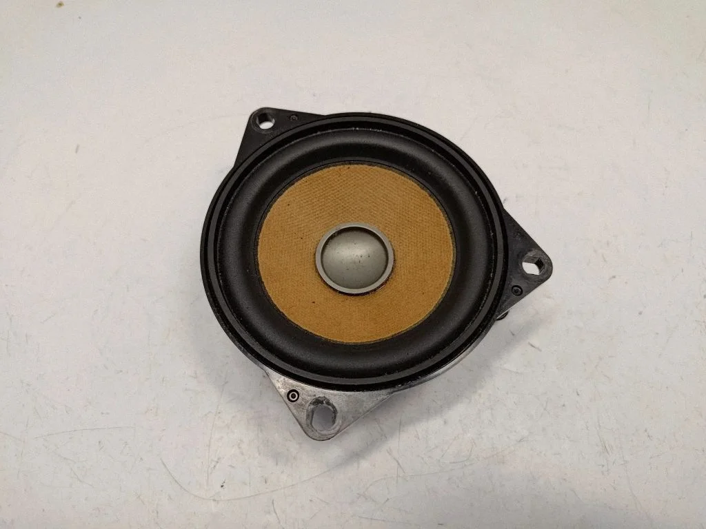 Skaļrunis panelī – BMW 3. sērija F30 F35 F31 (2012-2018)