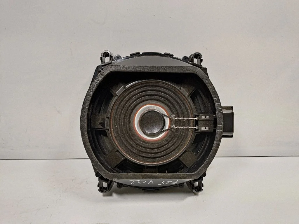 Subwoofer speaker – BMW X3 F25 (2010-2017)