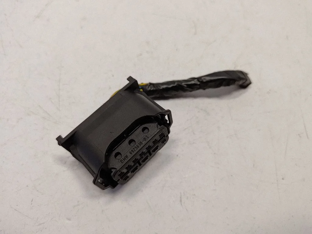 Priekinio žibinto (-ų) laidas
