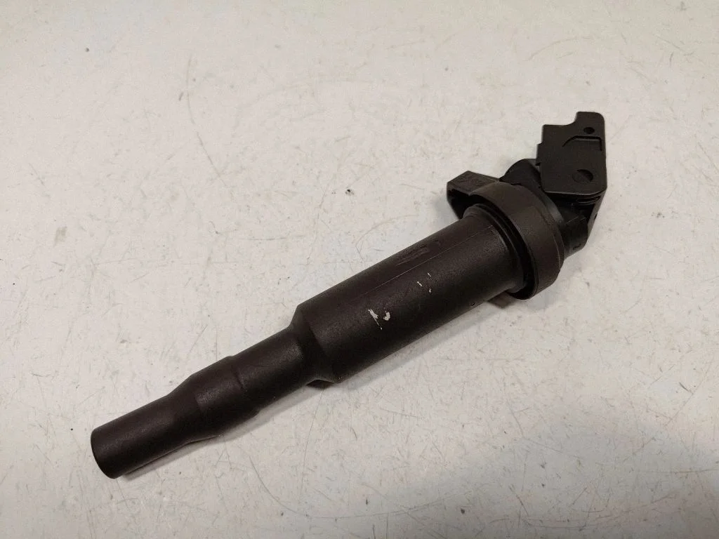 High voltage ignition coil 7594937