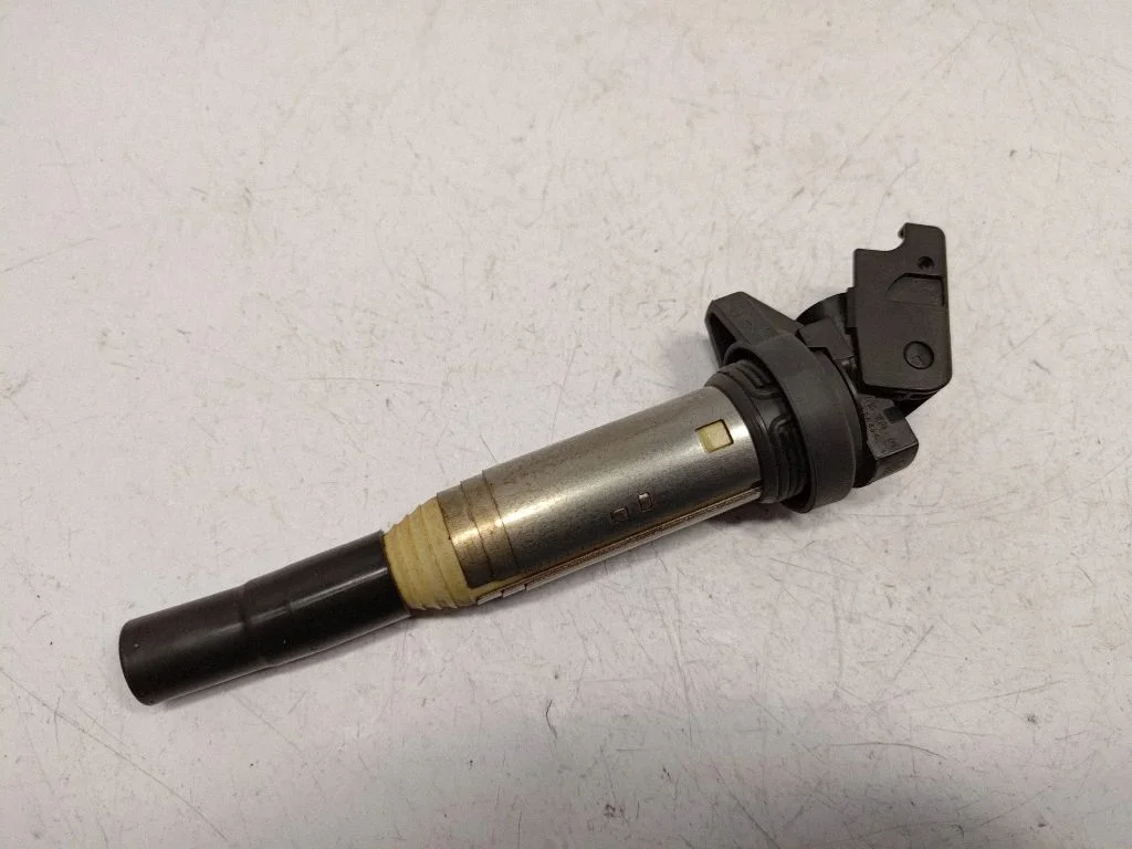 High voltage ignition coil 8616153