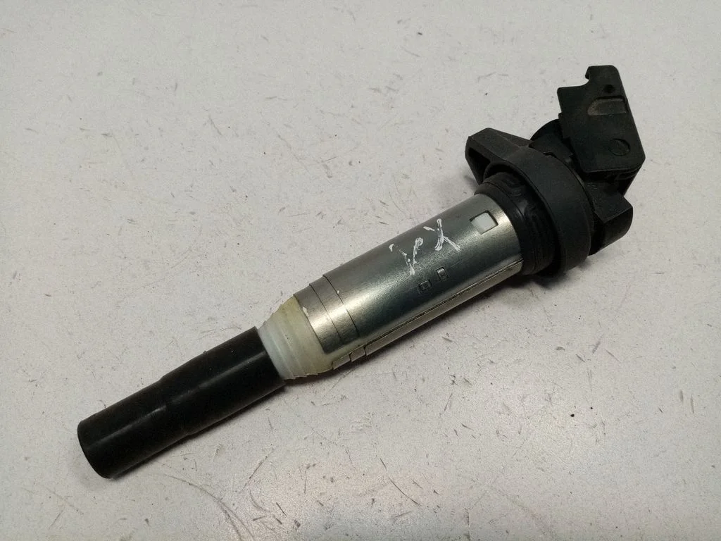 High voltage ignition coil 8616153