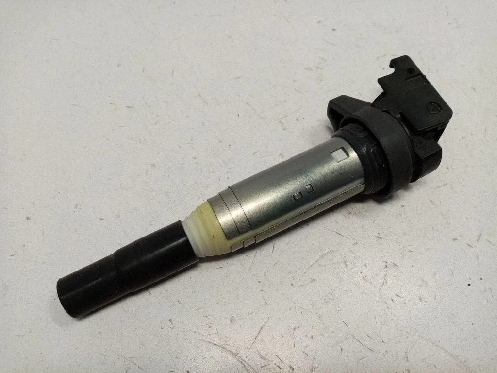 High voltage ignition coil 8616153