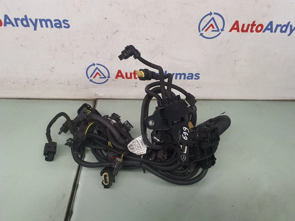 Motora vadu instalācija 8664886