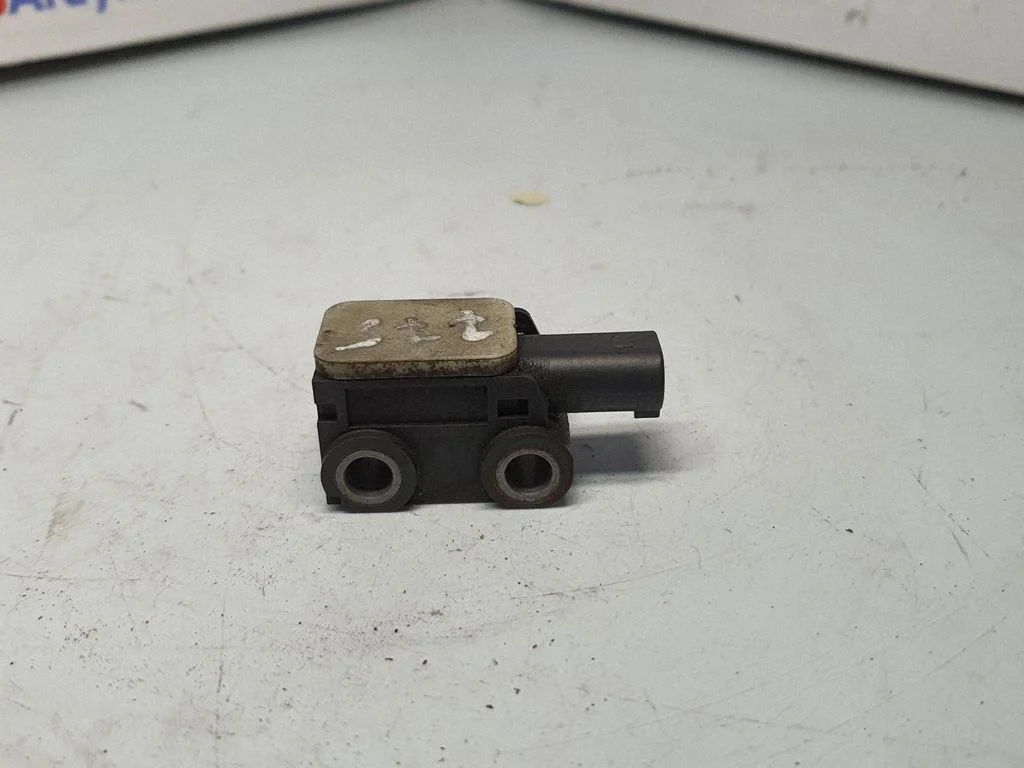 Airbag deployment crash/impact sensor 6988143