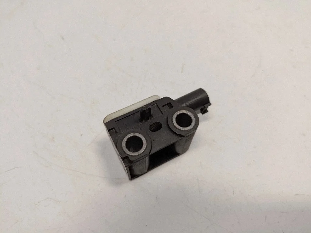 Drošības spilvenu trieciena sensors 9152262