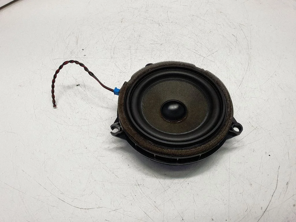 Rear door speaker – BMW 3 Series F30 F35 F31 (2012-2018)