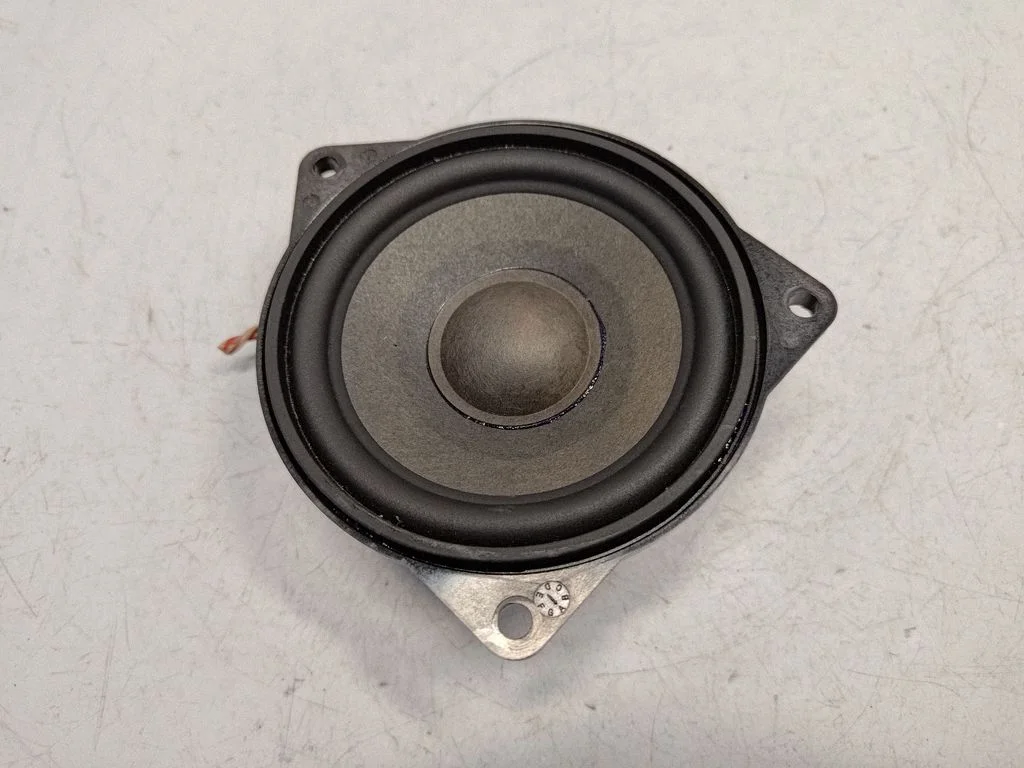Parcel shelf speaker – BMW 5 Series F10 F11 (2009-2016)