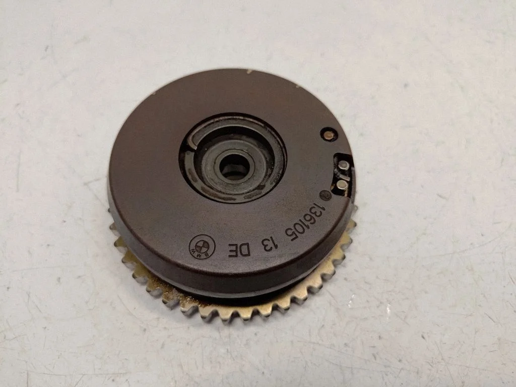 Camshaft pulley/ VANOS 13610513