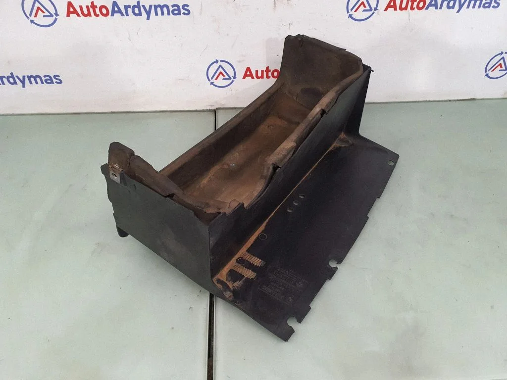Osłona podwozia pod zderzakiem tylnym – BMW Seria 7 F01 F02 F03 F04 (2008-2016)