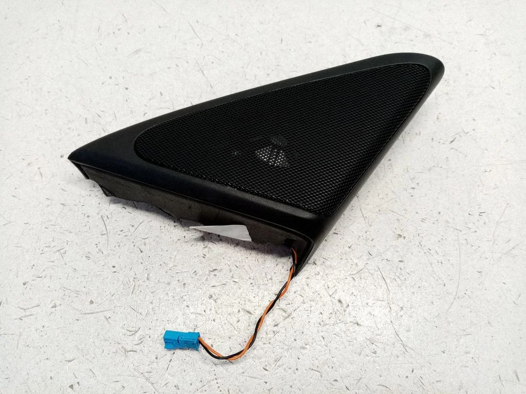 Front door high frequency speaker 7226614