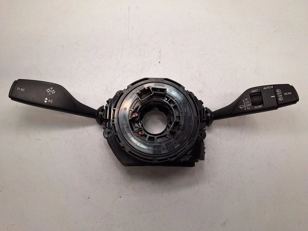 Steering wheel axle set 9330569