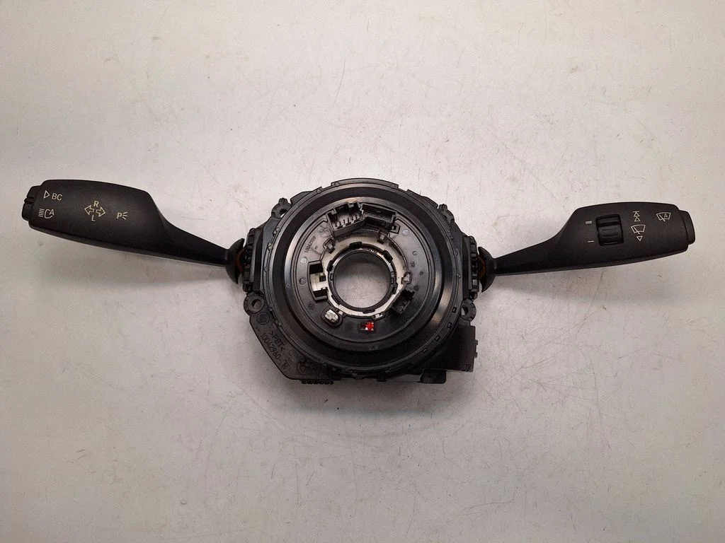 Steering wheel axle set 9351145