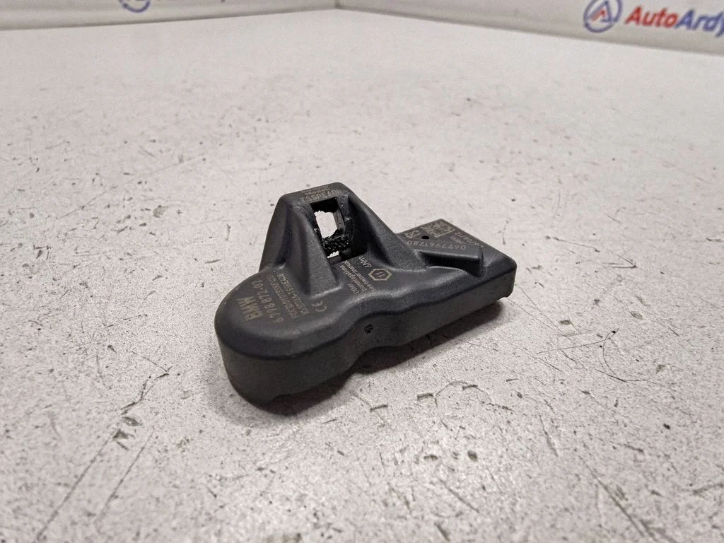 Tire pressure sensor 6798872