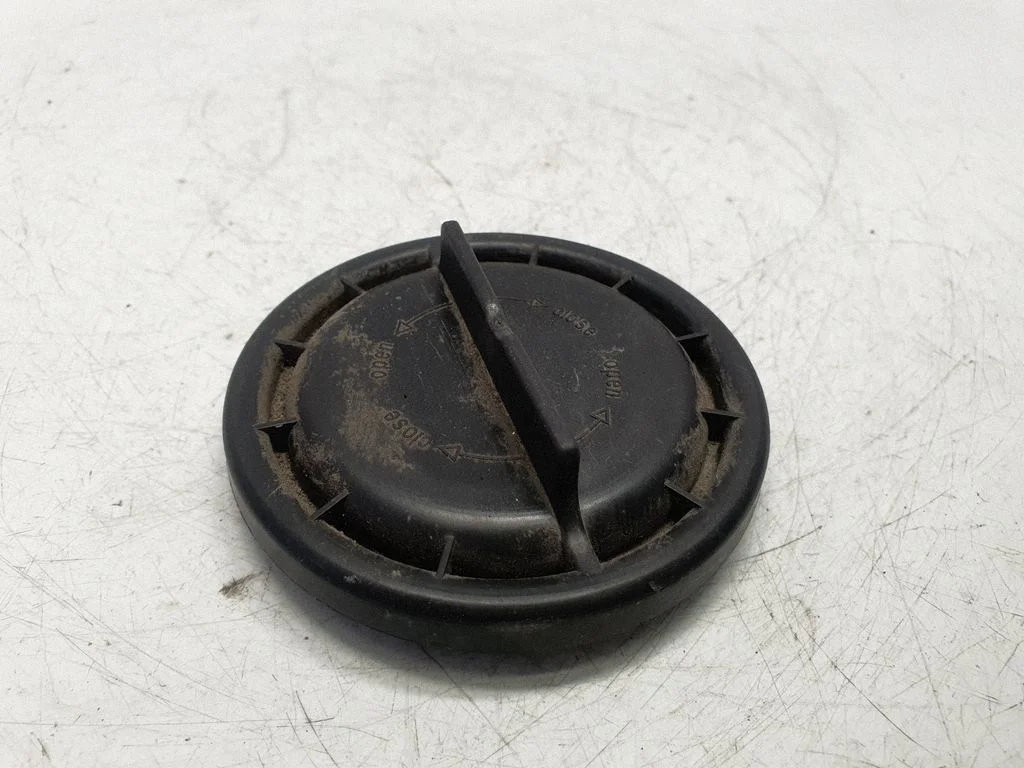 Headlight/headlamp dust cover 6931137