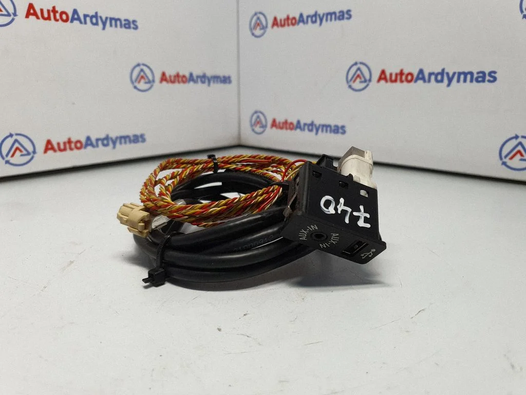 USB socket connector 9266607