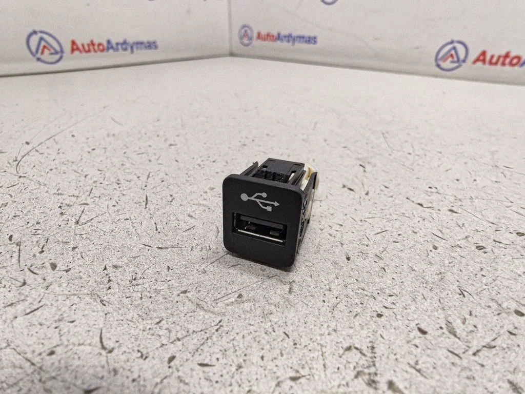 USB socket connector 84109229294