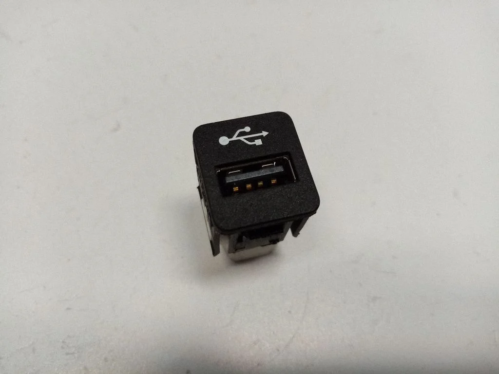 USB socket connector 84109229294