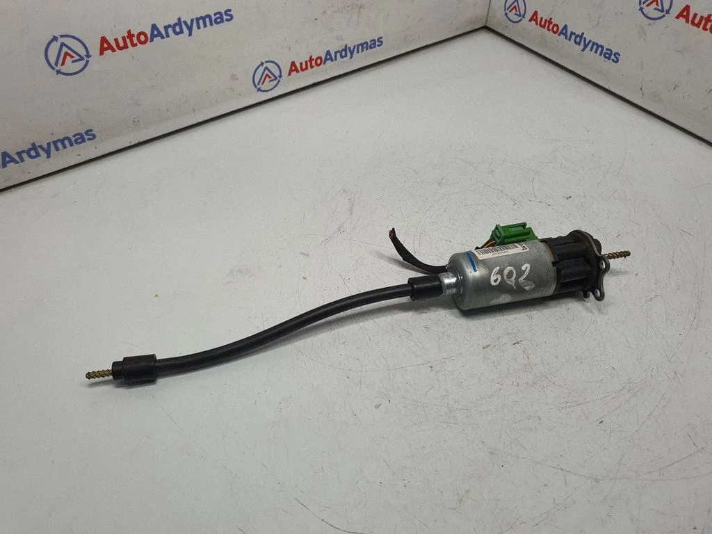 Sēdekļa regulēšanas motoriņš 9181793