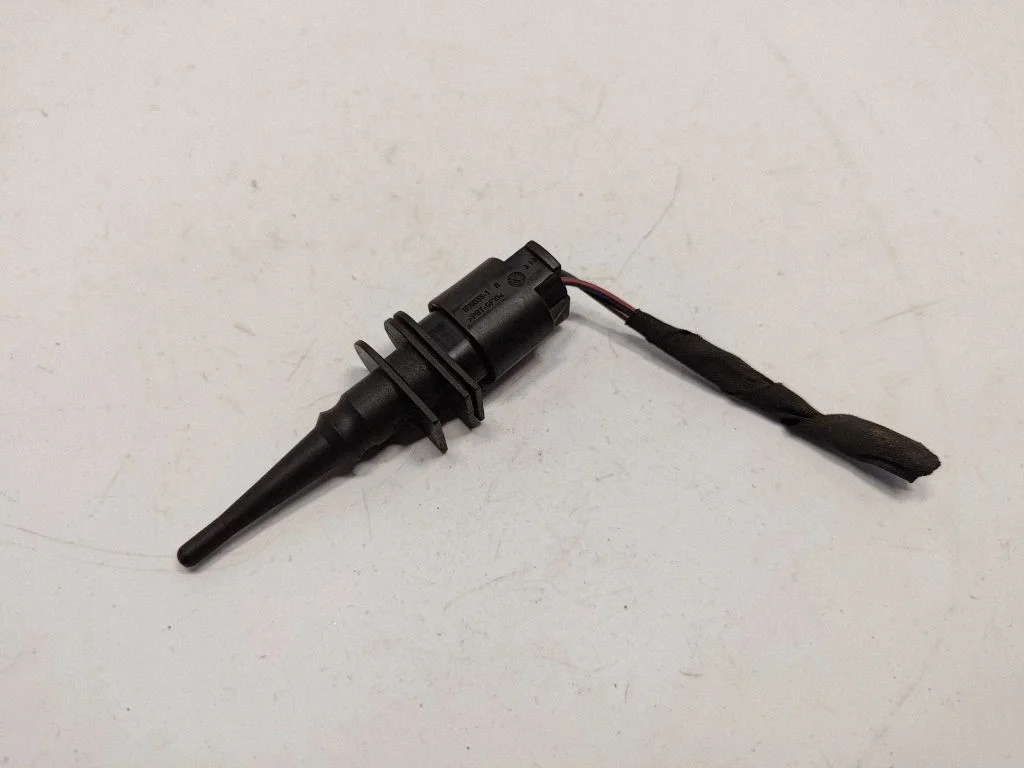 Outside/exterior temperature sensor 65816936953