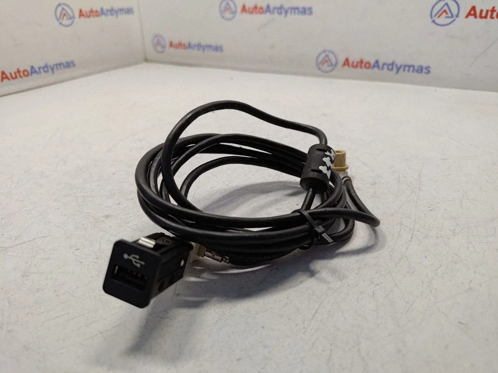 Gniazdo USB 9167196