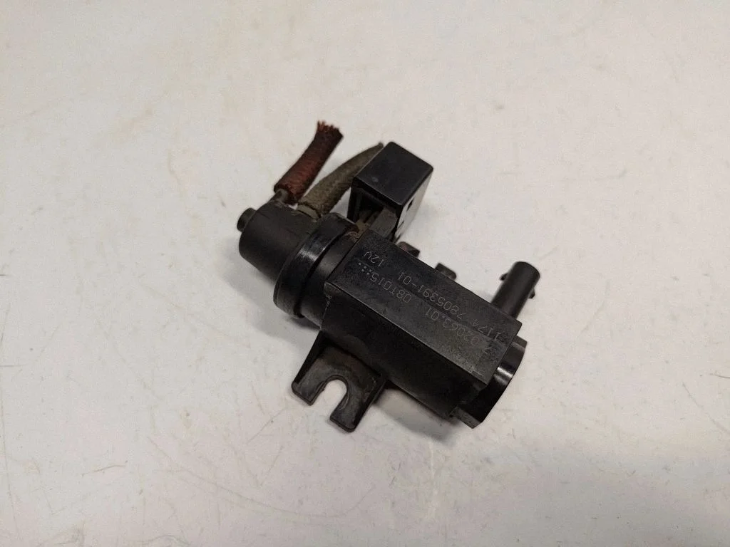 Valve vacuum 11747805391