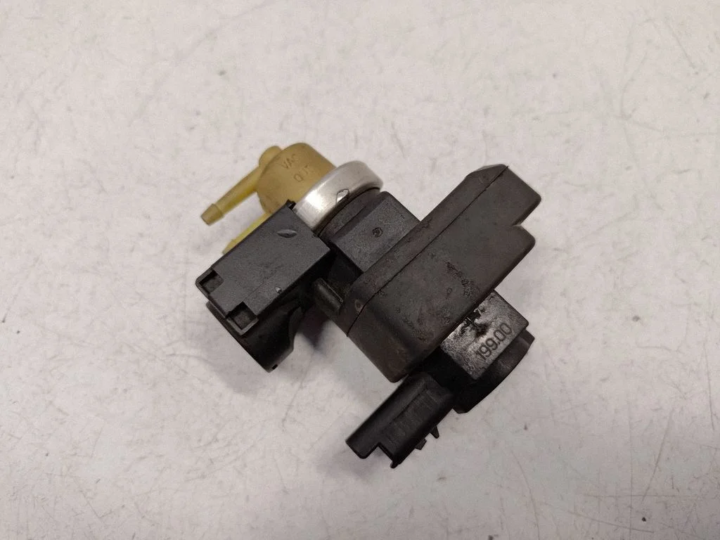 Valve vacuum 7566781