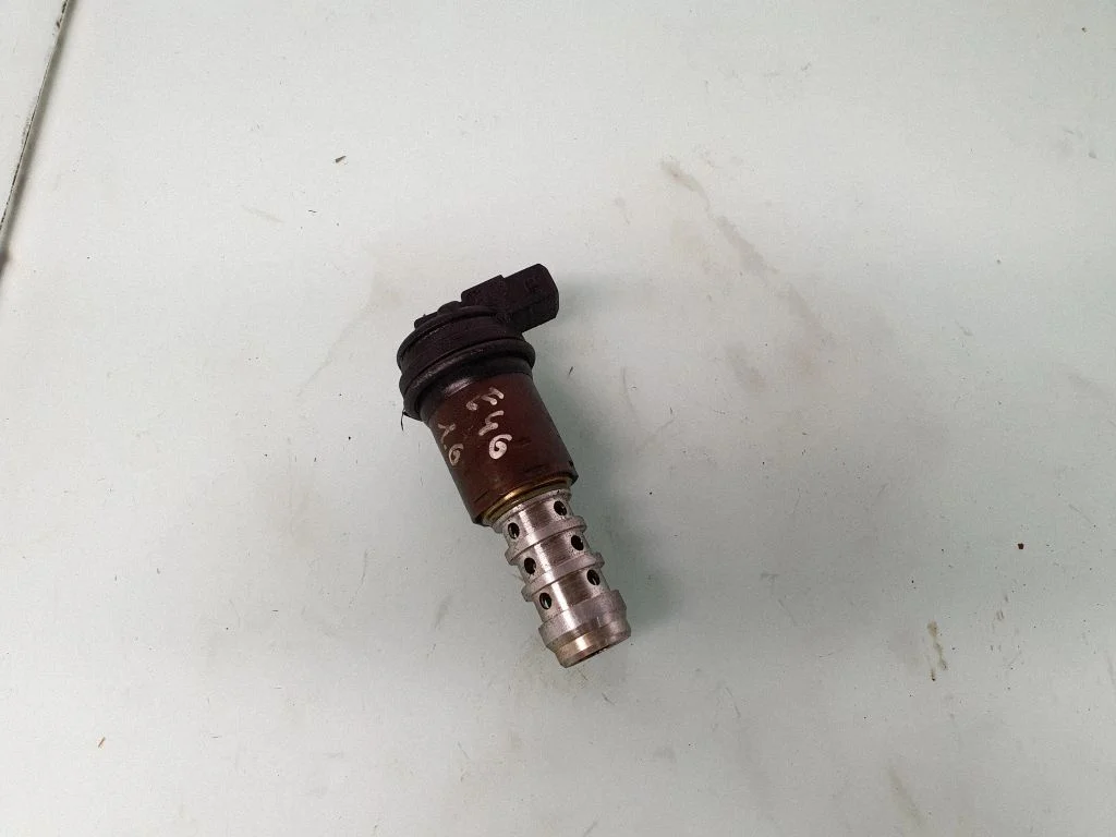 Camshaft vanos timing valve 1707323
