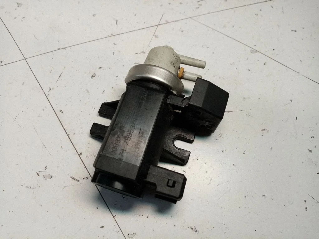 Valve vacuum 11747595374