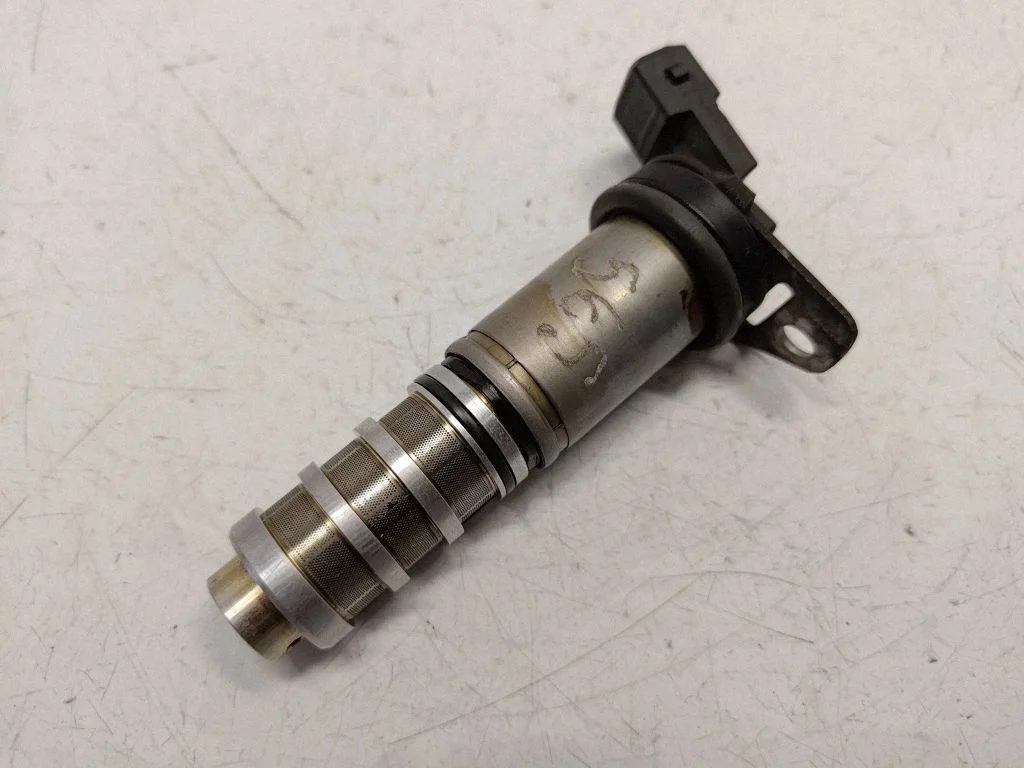 Camshaft vanos timing valve 11367585776