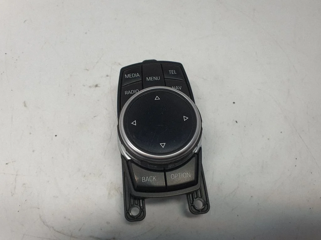 Kontroler multimediów – BMW Seria 5 F10 F11 (2009-2016)