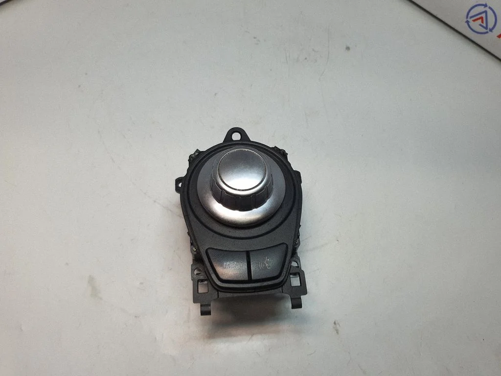 Head unit multimedia control 9122027