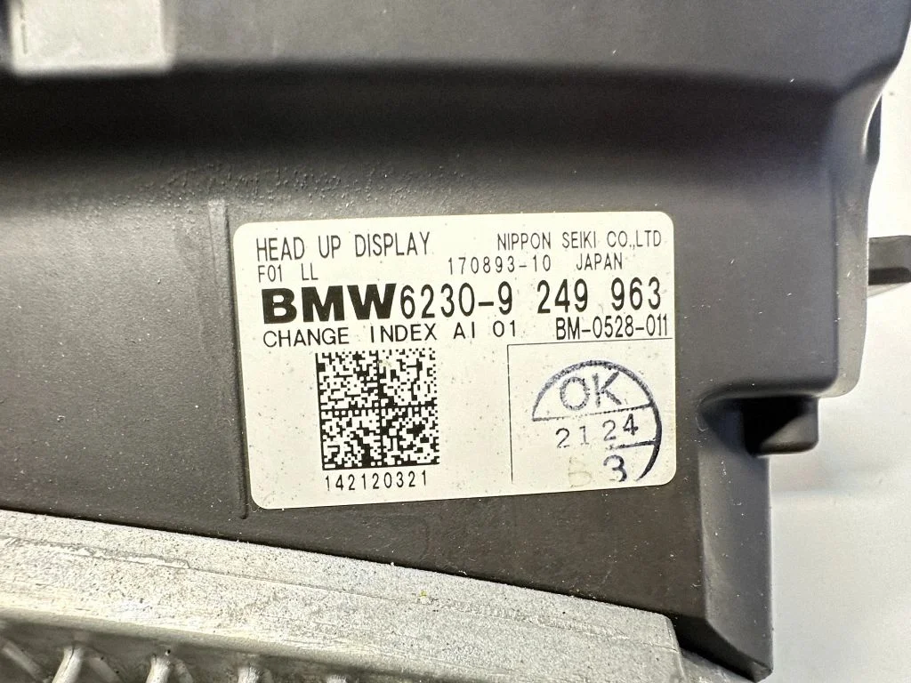 Head-up-kuvar – BMW 7-seeria F01 F02 F03 F04 (2008-2016)