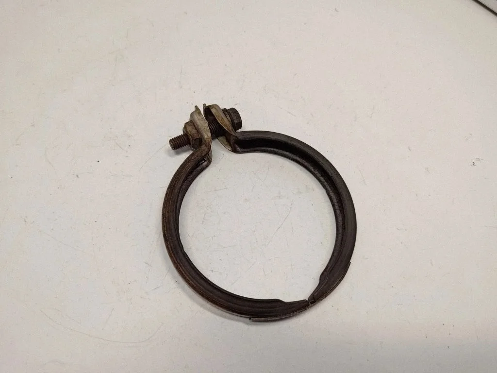 Muffler pipe connector clamp 7620508