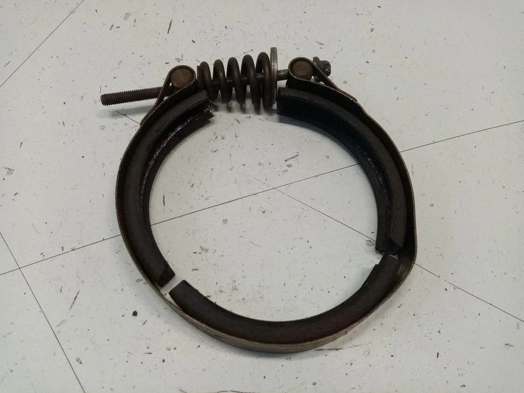 Muffler pipe connector clamp 7793677