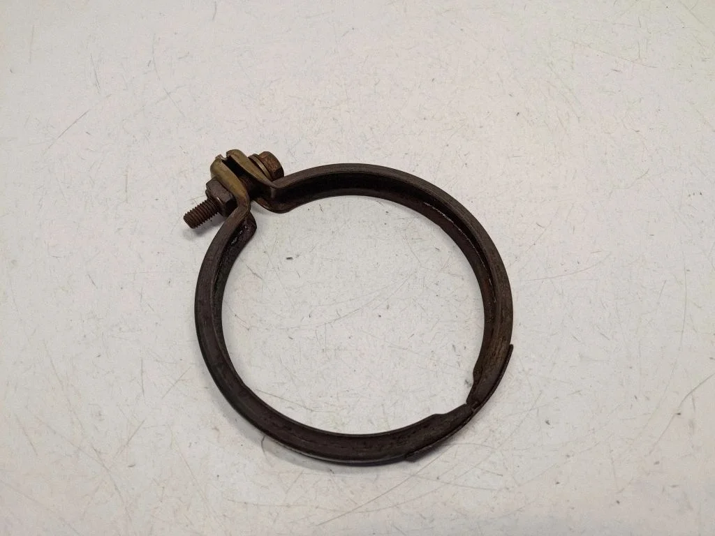 Summuti toru ühendusklamber – BMW X3 F25 (2010-2017)