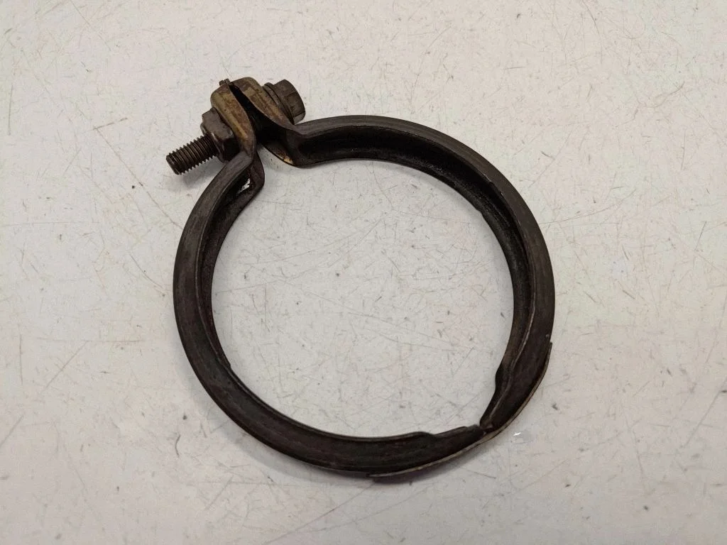 Muffler pipe connector clamp 7620508