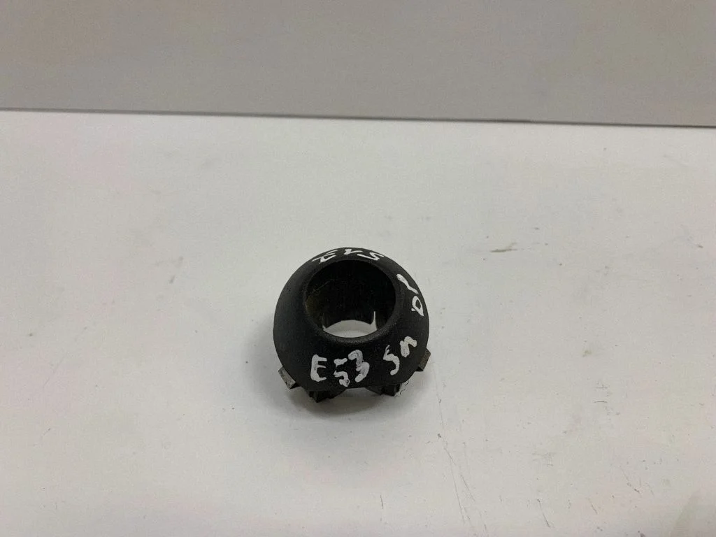 Front parking sensor holder (PDC) 51117009895