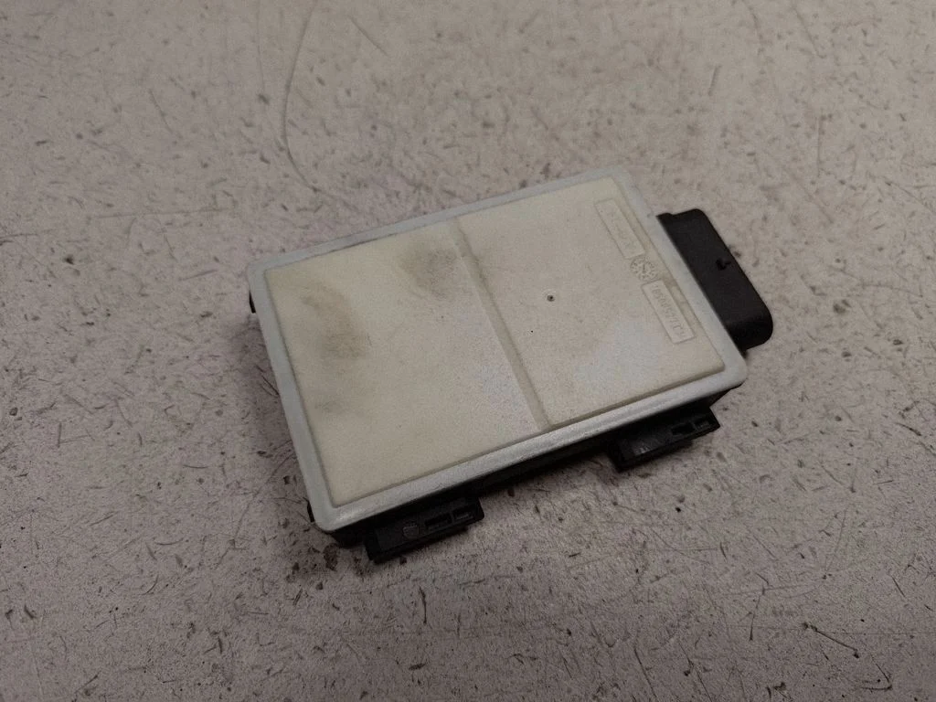 Blind spot module 6899503