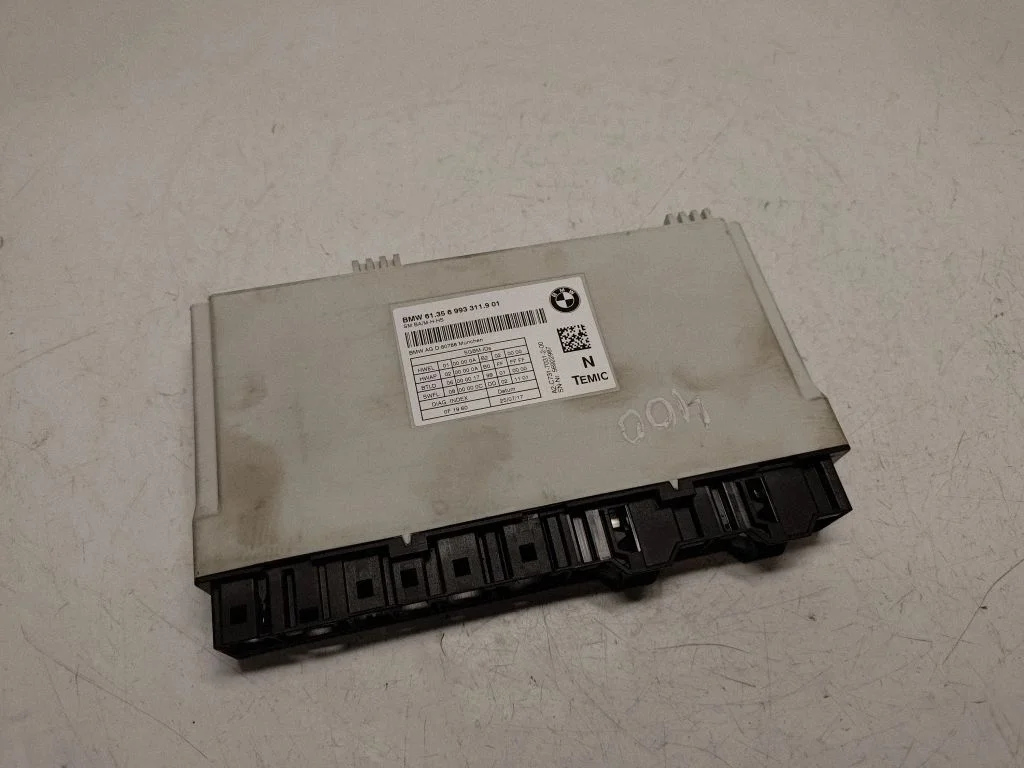 Sēdekļa vadības bloks 61356993311