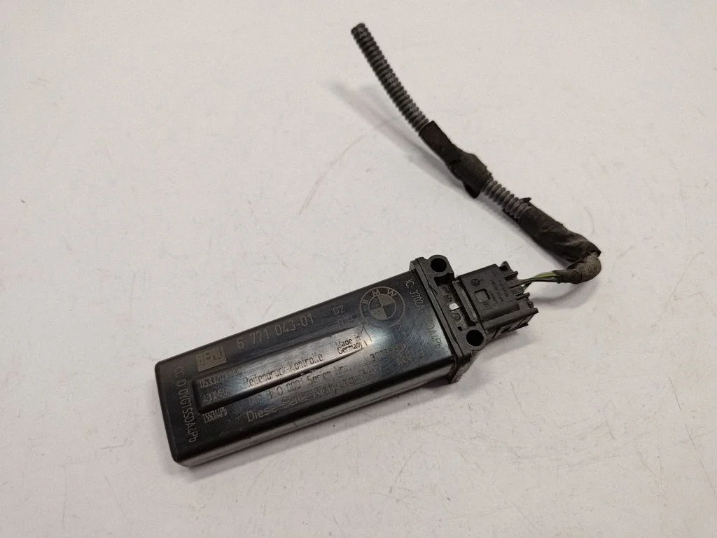 Tire pressure control unit – BMW 5 Series E60 E61 (2004-2010)