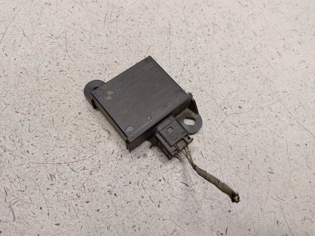 Riepu spiediena vadības bloks 6781846
