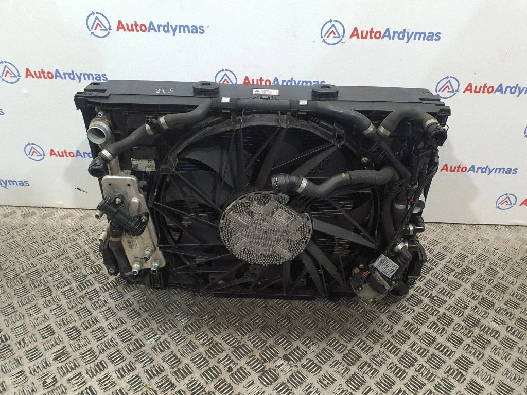 Radiatoru komplekts 17117570094