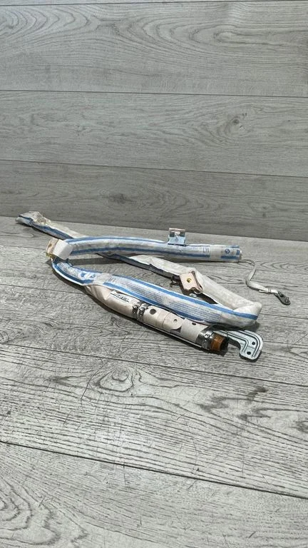 Katuse turvapadi (kardin) – BMW 5-seeria F10 F11 (2009-2016)