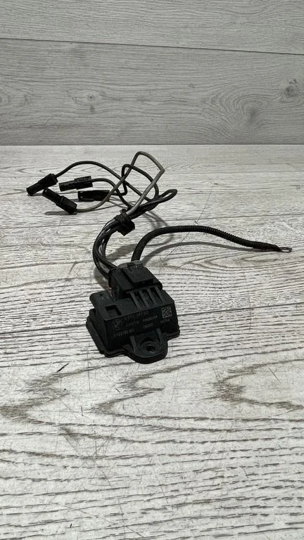 Przekaźnik świec żarowych – BMW Seria 5 F10 F11 (2009-2016)