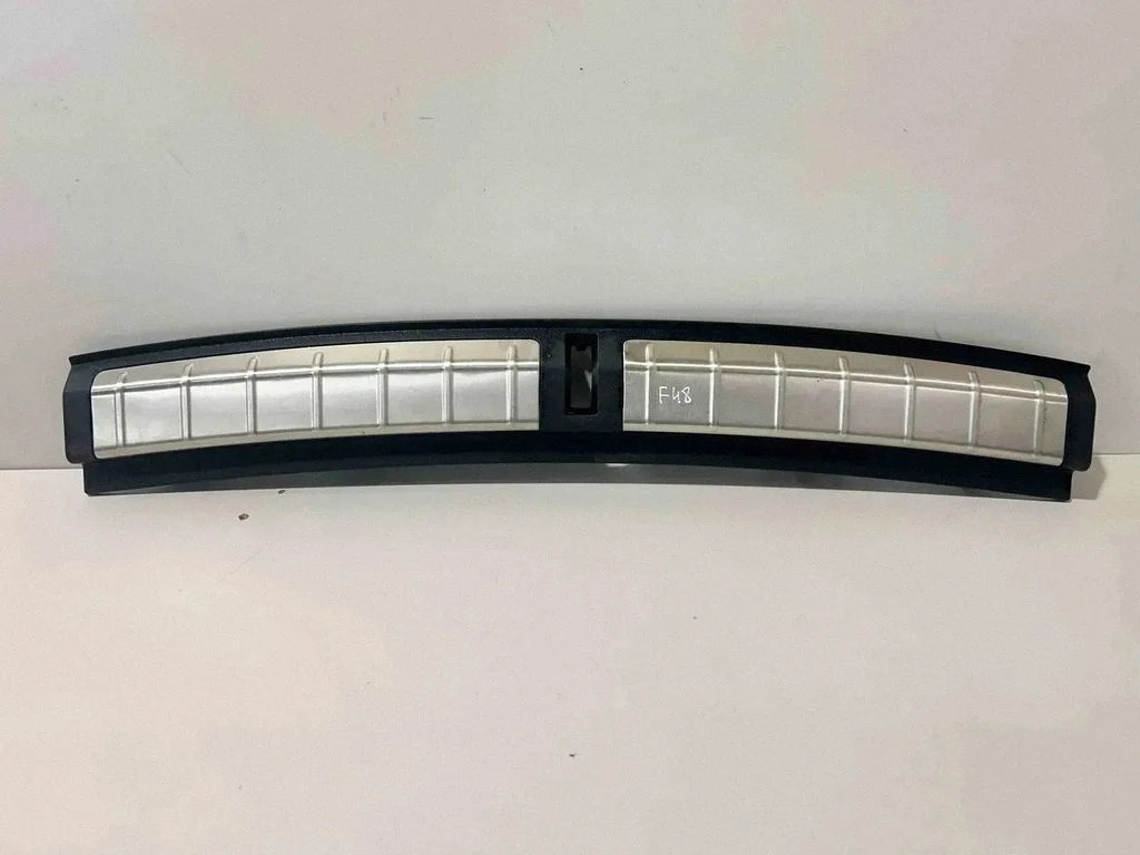 Pagasiruumi läve kaitseviimistlus – BMW X1 F48 F49 (2015-2022)