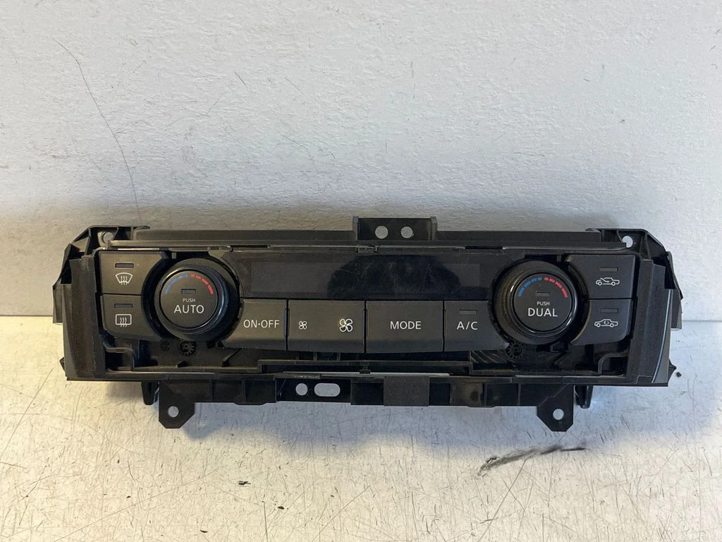 Climate control unit 275005XA1A