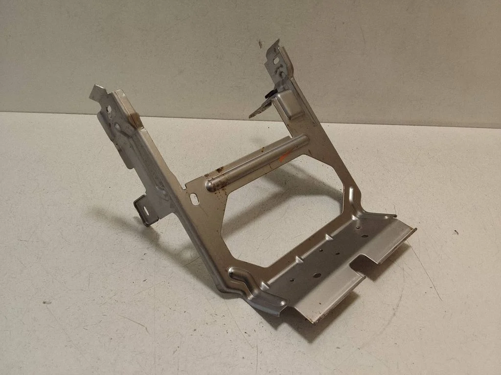 Other center console (tunnel) element