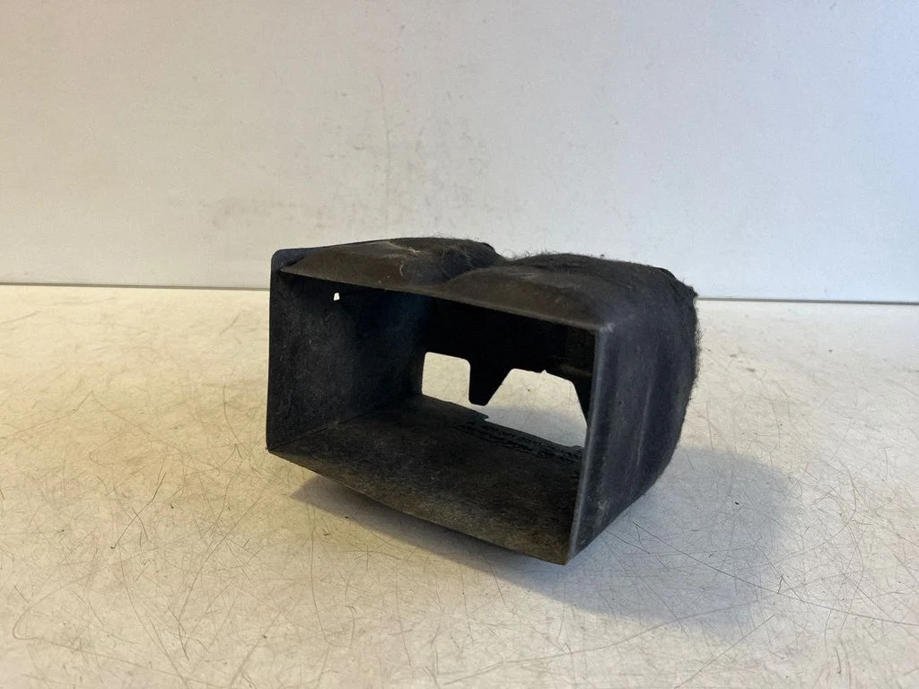 Cita motora nodalījuma detaļa A4705410900